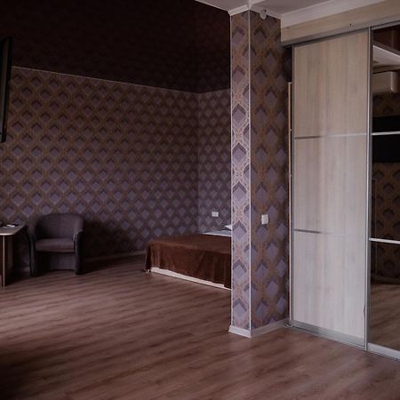 Hotel Butterfly Sadove ภายนอก รูปภาพ