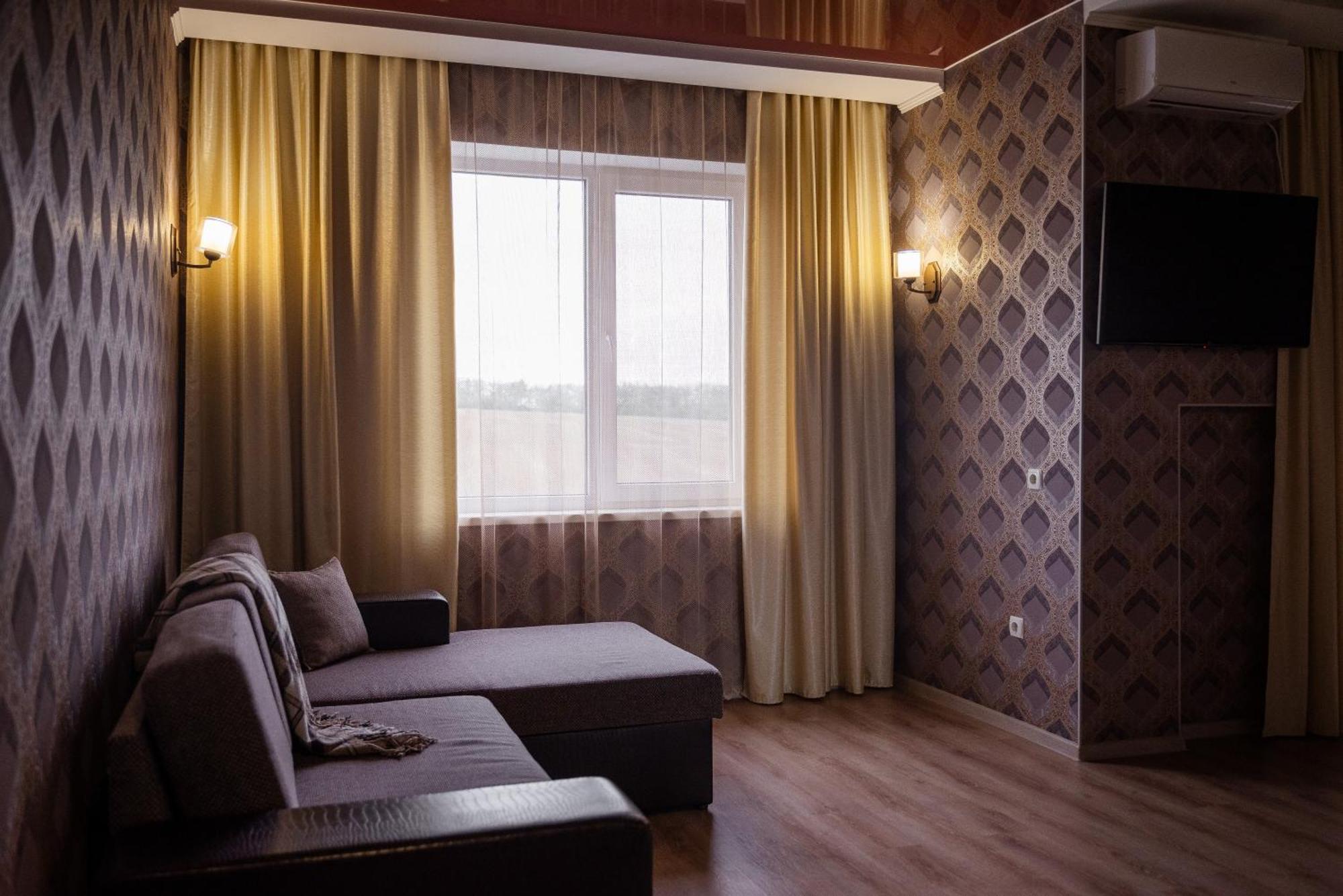 Hotel Butterfly Sadove ภายนอก รูปภาพ